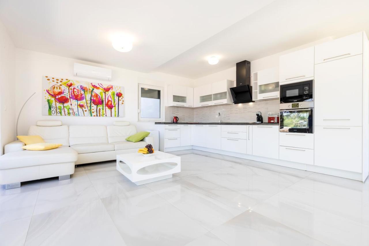 Apartments Olea Мали-Лошинь Экстерьер фото